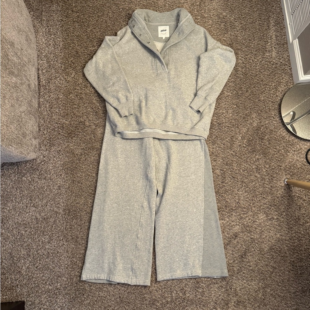Aerie Light Gray Women's matching set